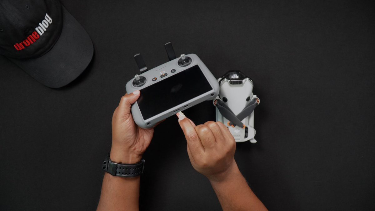 DJI Mini 4 Pro SD Cards: How to Insert, Eject, and Format (Step-by-Step ...